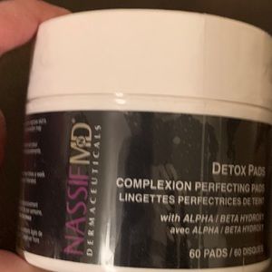 Nassif MD face cleaning pads.